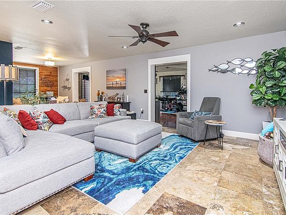 4th image of 3021 Joan Ct