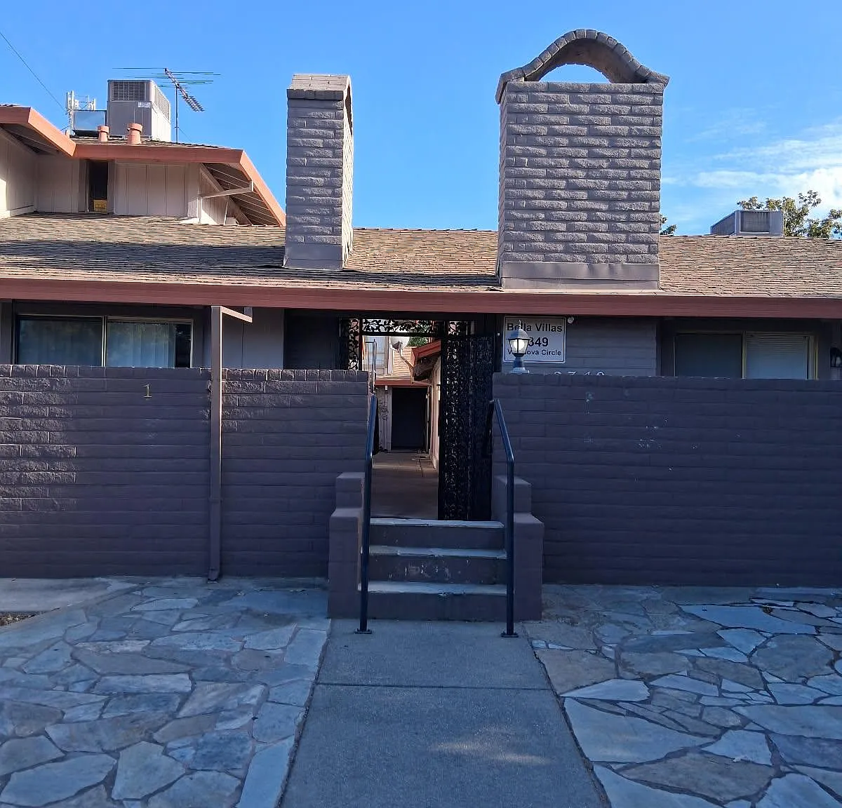 2309 Villanova Cir - 2349 - 7 — Photo 1