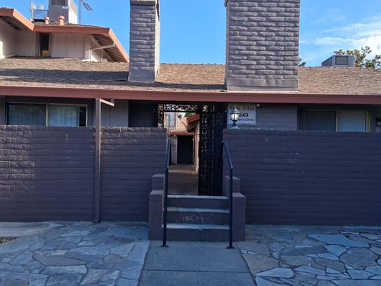 2309 Villanova Cir #2349-7 — Photo 1