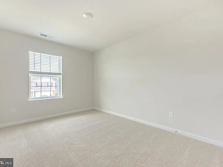 110 Charing Cross Dr — Photo 22