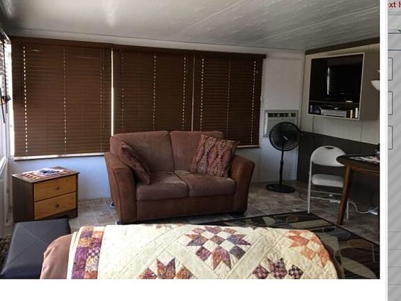 Four season room. 17' X 14'.