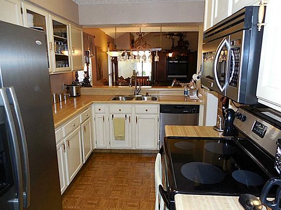 5th image of 2521 Bamberry Dr