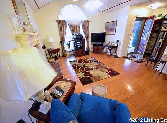 5th image of 146 Jade Dr