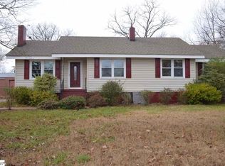 102 S Adams St, Taylors, SC 29687