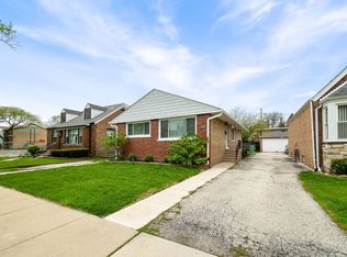 9636 S Troy Ave, Evergreen Park, IL 60805
