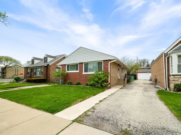 9636 S Troy Ave, Evergreen Park, IL 60805