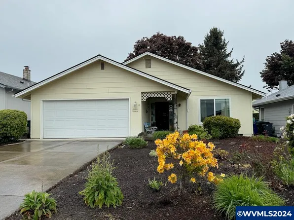 3357 Walnut Pl NW, Salem, OR 97304