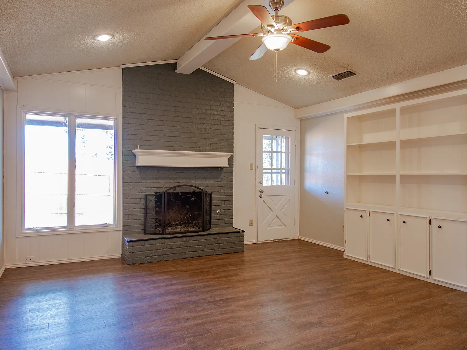 2 bed, 1344 sqft, $1,275 — Photo 2