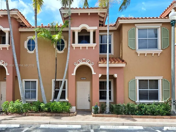 632 SW 107th Ave #606, Pembroke Pines, FL 33025