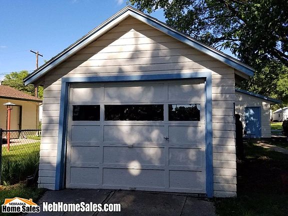 3rd image of 1722 N Grant Ave