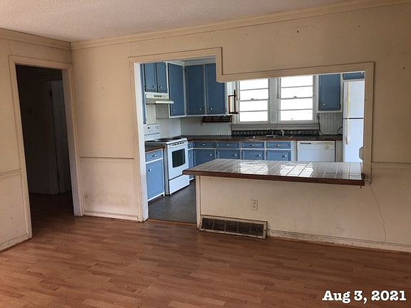 Additional Living Room