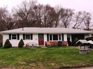 19 Ardsley Cir, Brockton, MA 02302
