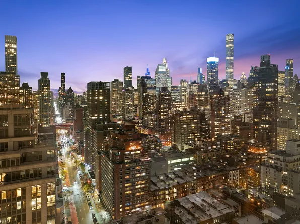 400 East 67th Street image 4 of 29