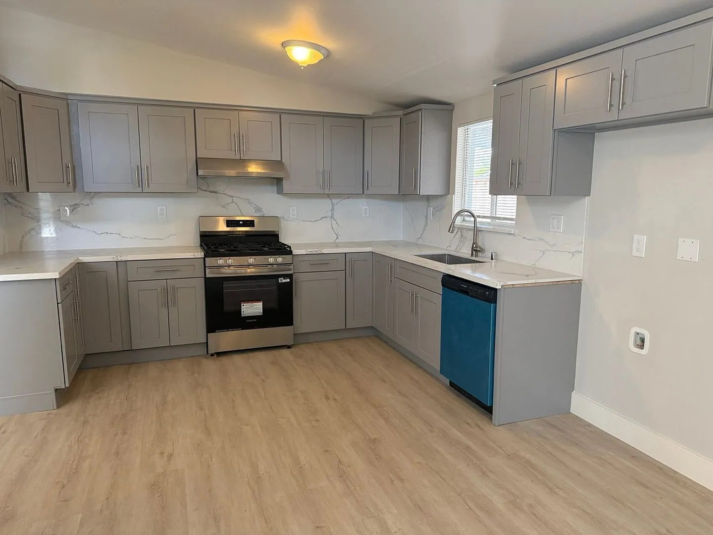 Beautiful Fully Remodeled 4 Bedroom 3 Bath Home in San Jose — Photo 2