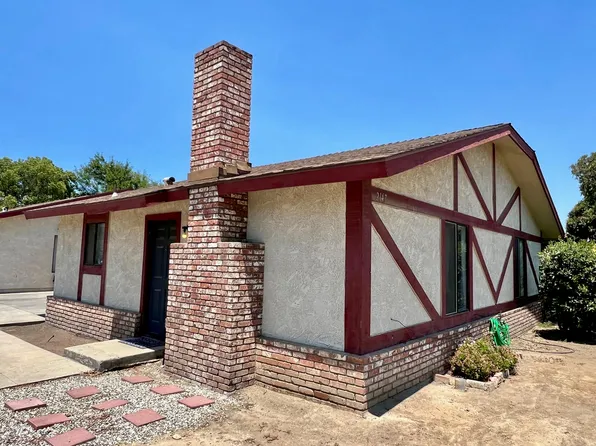 2147 S Divisadero Street, Visalia, CA 93277