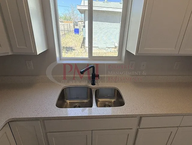 1220 Alamo St — Photo 7