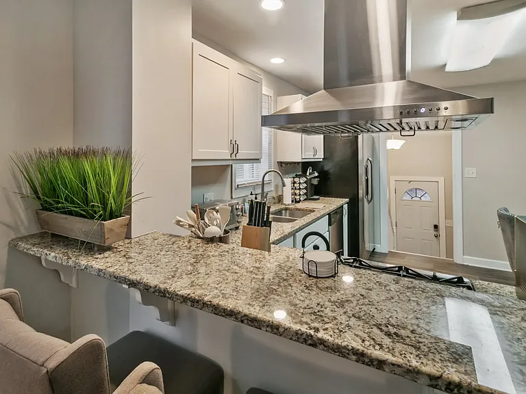 305 W Park Ave #1 — Photo 26