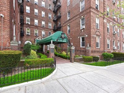 111-15 75th Ave APT 5F, Forest Hills, NY, 11375