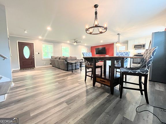 3rd image of 4380 Janice Dr