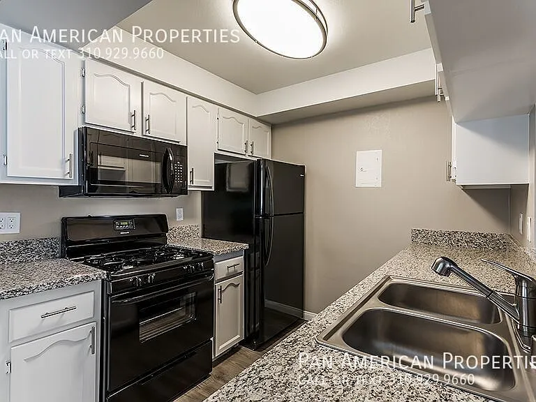 13919 Coteau Dr #13 — Photo 10