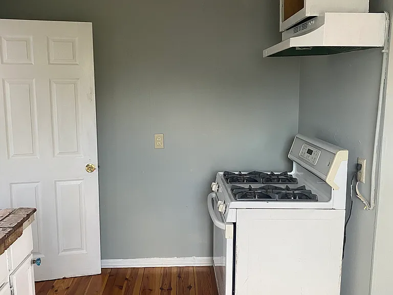 2219 S Liberty St #2E — Photo 9