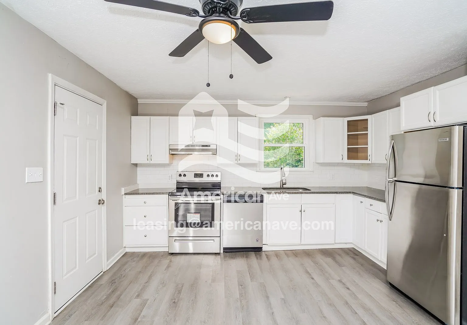 4 bed, 1.5 bath, 1649 sqft, $1,810 — Photo 4