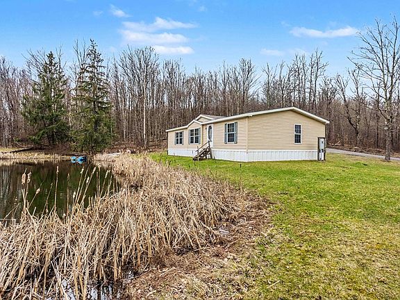 3rd image of 1738 Tower Hill Rd