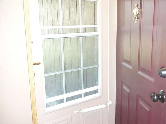 3rd image of 2110 NE 66th Cir