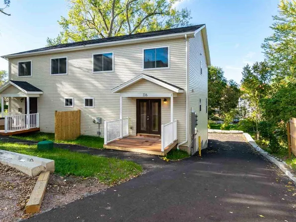 116101 Malletts Bay Ave, Winooski, VT 05404