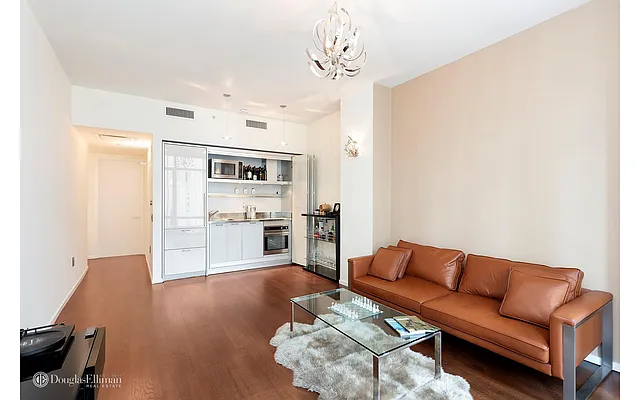 Rented by Douglas Elliman | media 24