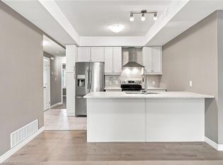 12 Wheat Ln, Kitchener, ON N2R 0R6