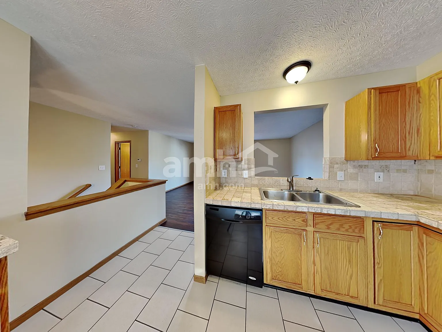 3 bed, 2.5 bath, 1508 sqft, $2,280 — Photo 4