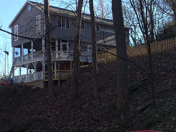 2nd image of 2319 Larwood Dr