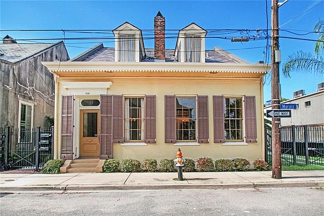 1st image of 1225 Marais St #D