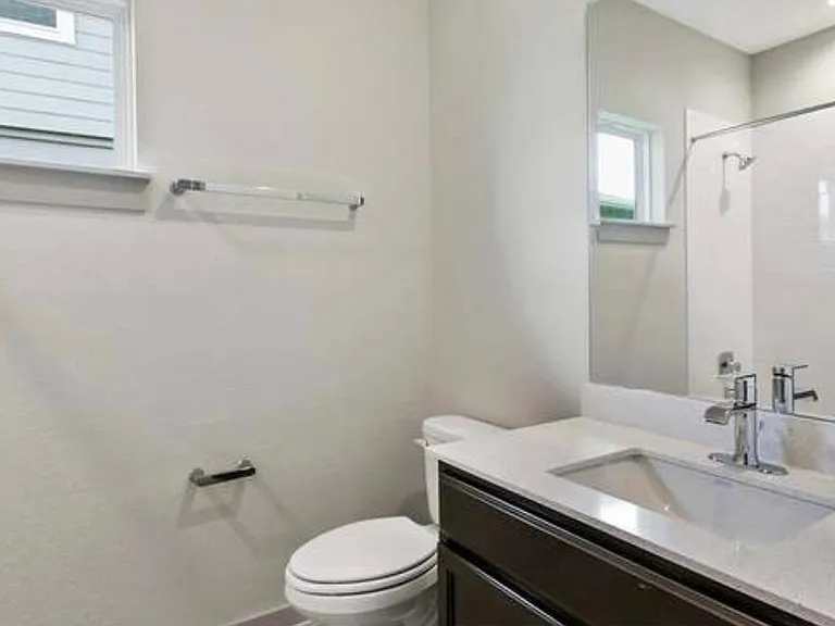 10801 Meris Ln — Photo 14