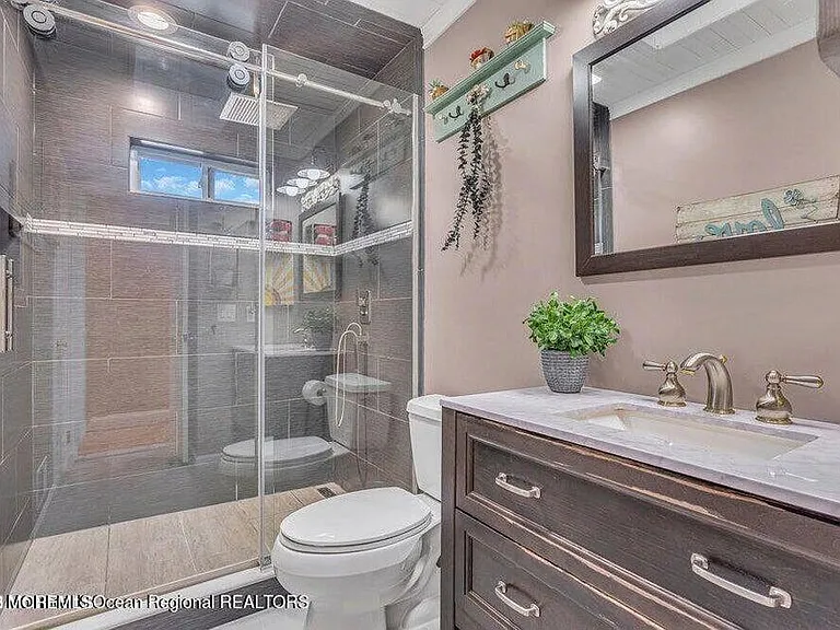 541 Frank Applegate Rd — Photo 19