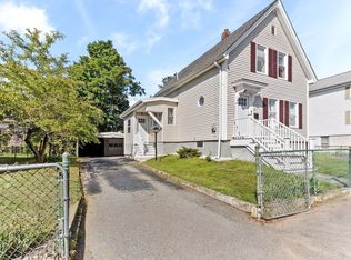 32 Cottage St, Taunton, MA 02780