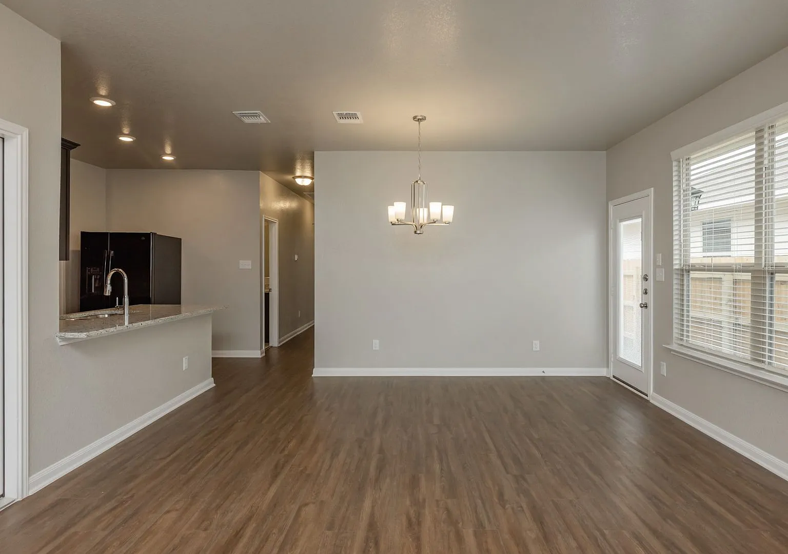 1571 Case Rd — Photo 3
