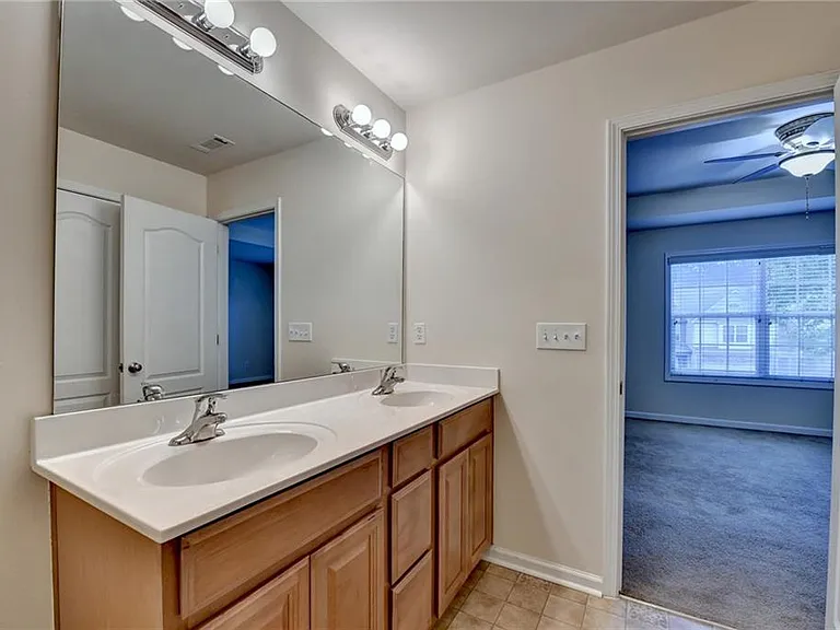 1641 Tailmore Ln — Photo 29
