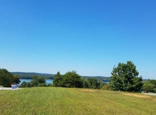 Garlington Dr, Kingston, TN 37763