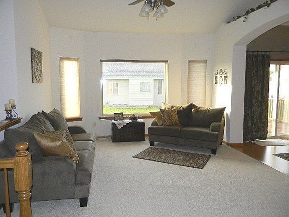 3rd image of 8121 E Old Mill Ct