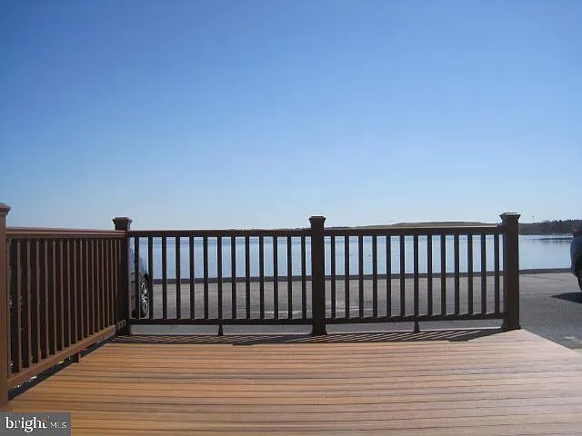 110 Villa Capri Cir — Photo 4