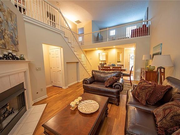 5th image of 2042 W Reserve Cir