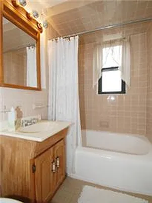 Rented by Manhattan Flats | media 8