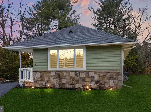 38 Acapulco Pl, Toms River, NJ 08753