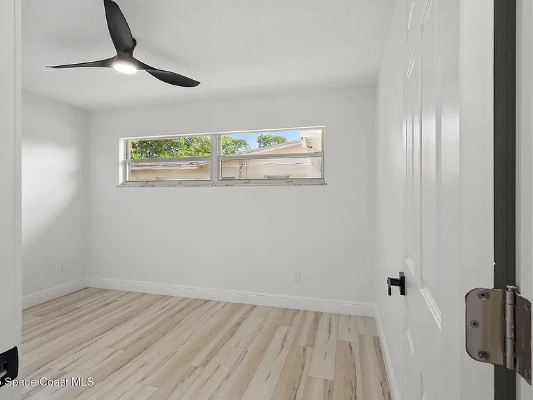 280 Antigua Dr — Photo 11