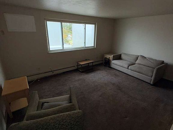 5th image of 14835 Euclid Ave #204