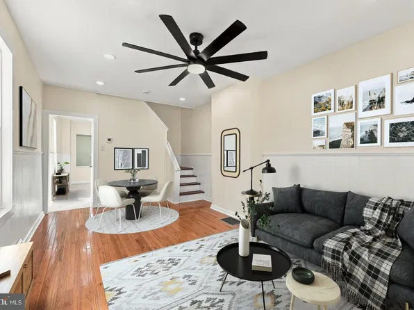 6 Rhodes Ave, Collingdale, PA 19023