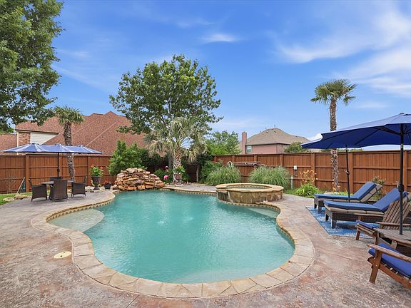 2nd image of 5832 Creek Crossing Ln