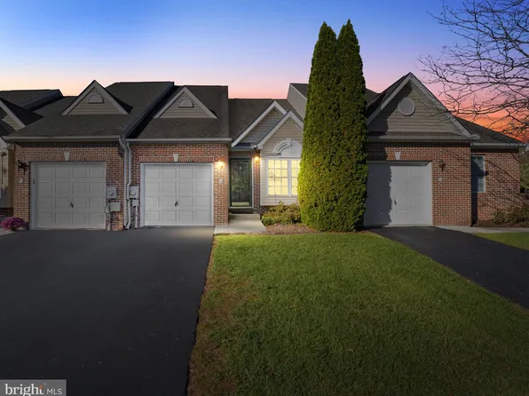 428 E Red Lion Dr, Bear, DE 19701